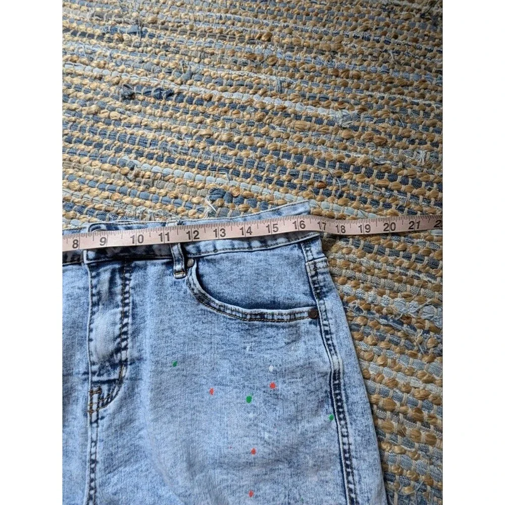 Light Wash High Rise Distressed Paint Splatter Denim Shorts 14 Y2K Festival Indi